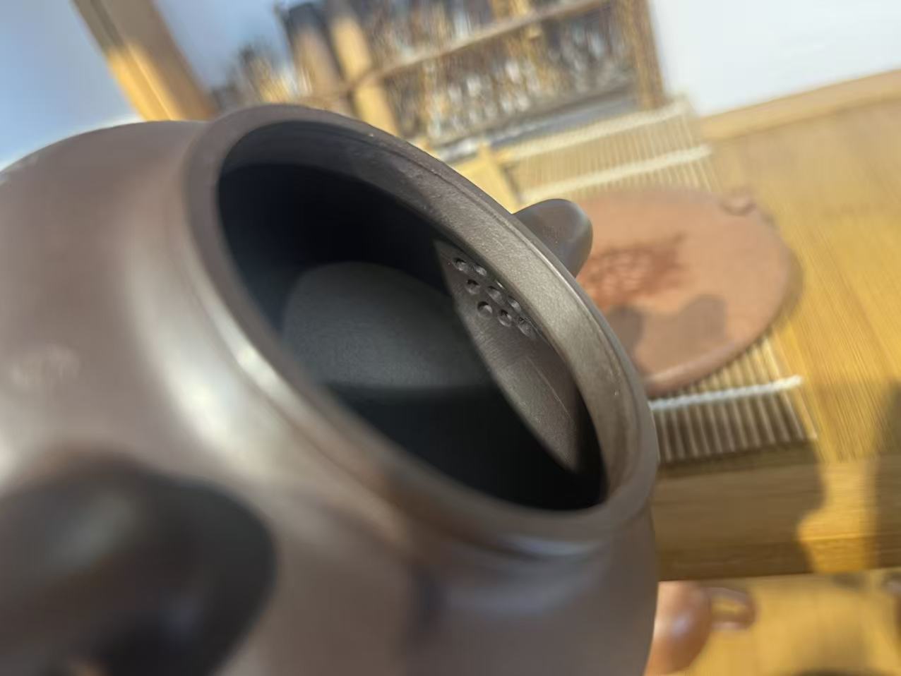 Yixing Zisha Teapot 280ml – Handmade Purple Clay Gongfu Teapot with Calligraphy