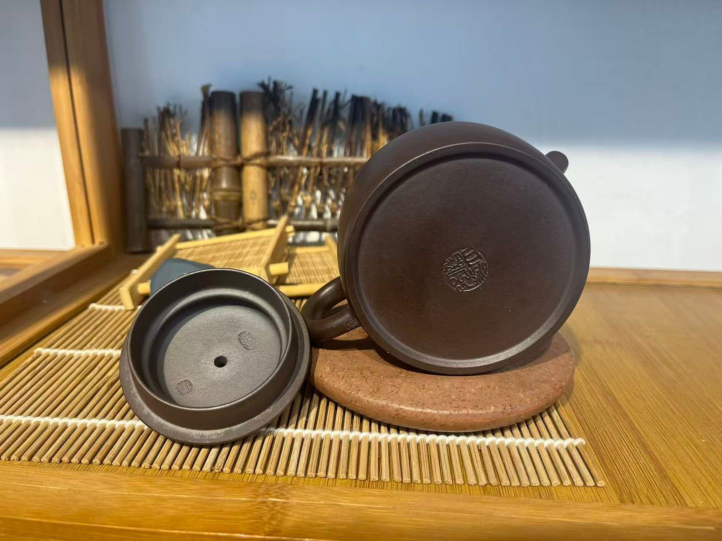 Yixing Zisha Teapot 200ml – Handmade Straight Wall Purple Clay Teapot with Calligraphy