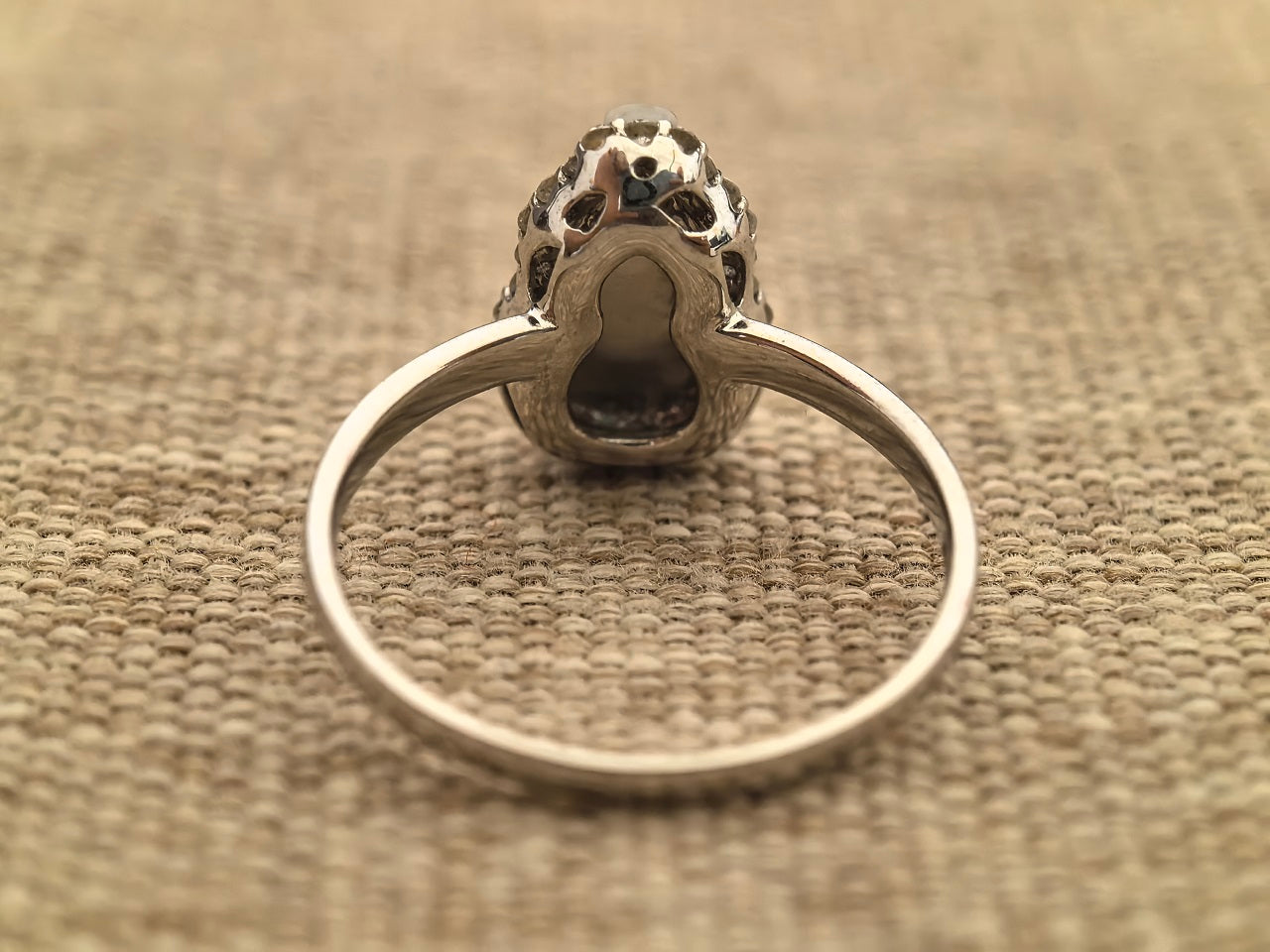 Natural Grade-A Jadeite High-Ice Gourd Hulu 18K Gold Ring · Burmese Jade