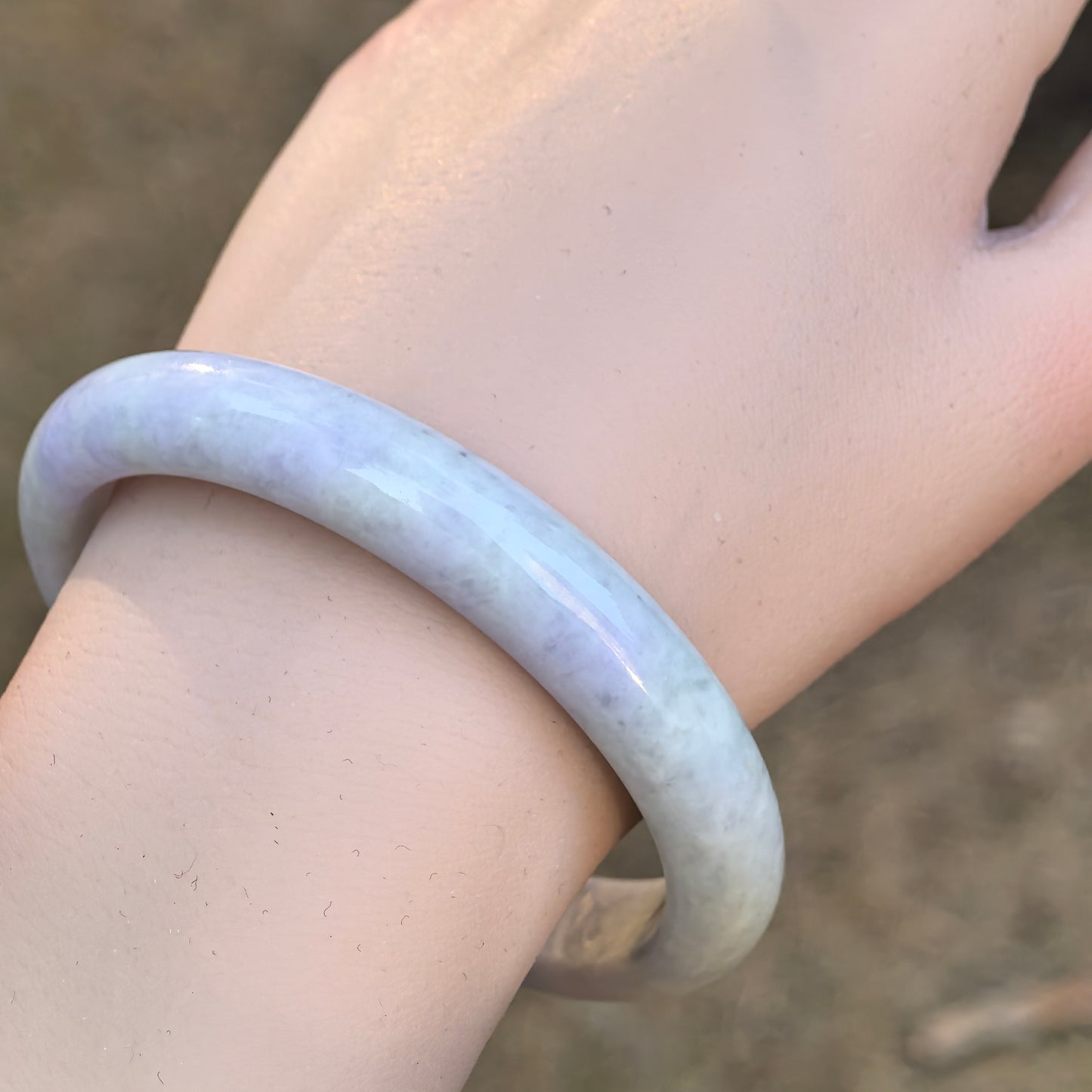 Natural Grade-A Jadeite D-Shape Bangle – Soft Lavender Bean-Glutinous Burmese Jade 59mm