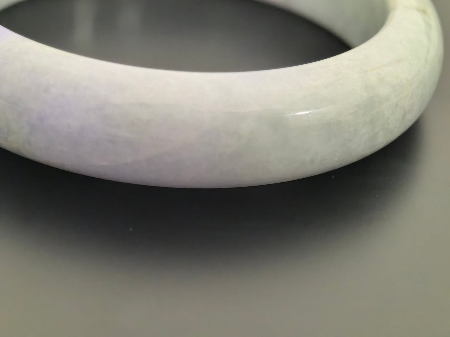 Natural Grade-A Jadeite Bangle – Lavender Section Glutinous Burmese Jade 53mm