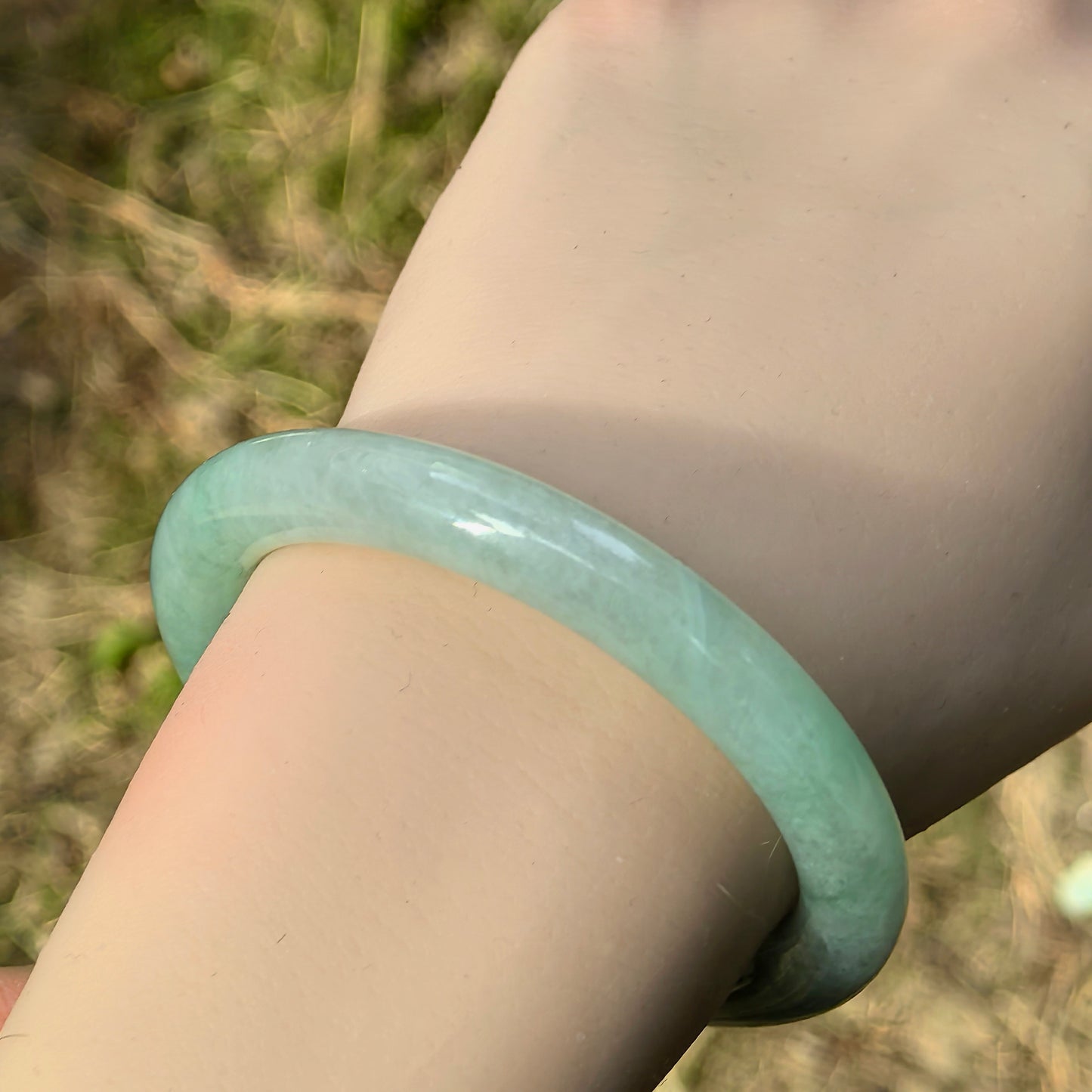 Natural Grade-A Jadeite Bangle – Light Apple Green Icy Glutinous Burmese Jade 53mm