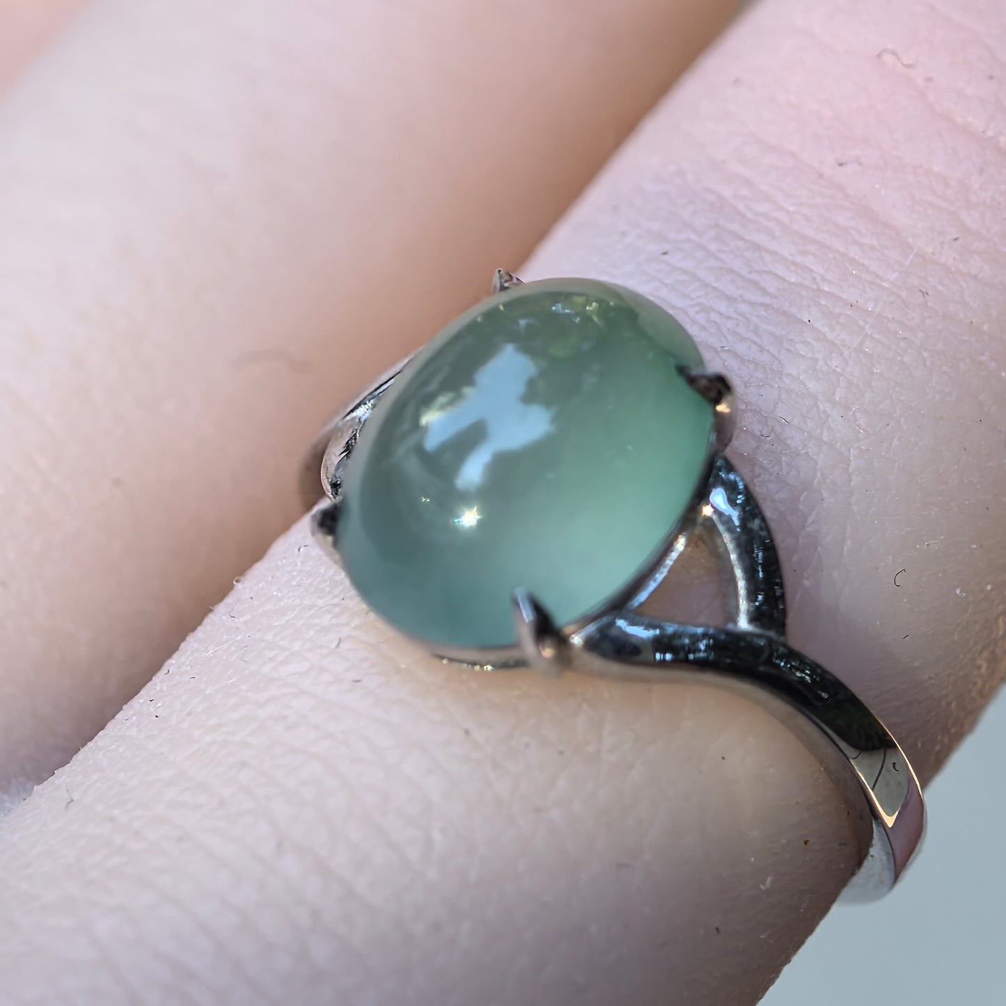 Natural Grade-A Jadeite “Grape Green” Cabochon Ring – Icy Glutinous Jade with Platinum Pt950 Setting · Burmese Jade