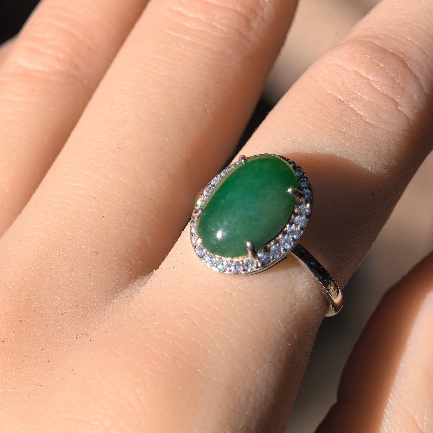 Natural Grade-A Silver-Set Glutinous Icy Oil-Green Jadeite Ring · Burmese Jadeite