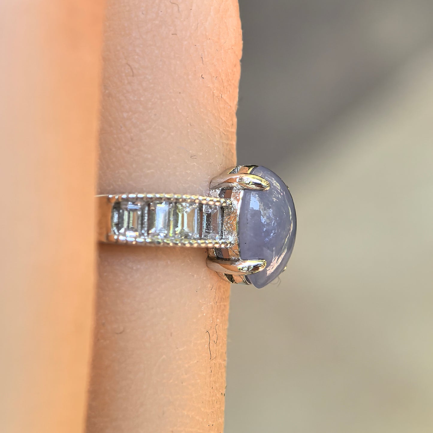 Natural Grade-A Silver-Set Glutinous Icy Lavender Jadeite Oval Ring · Burmese Jadeite