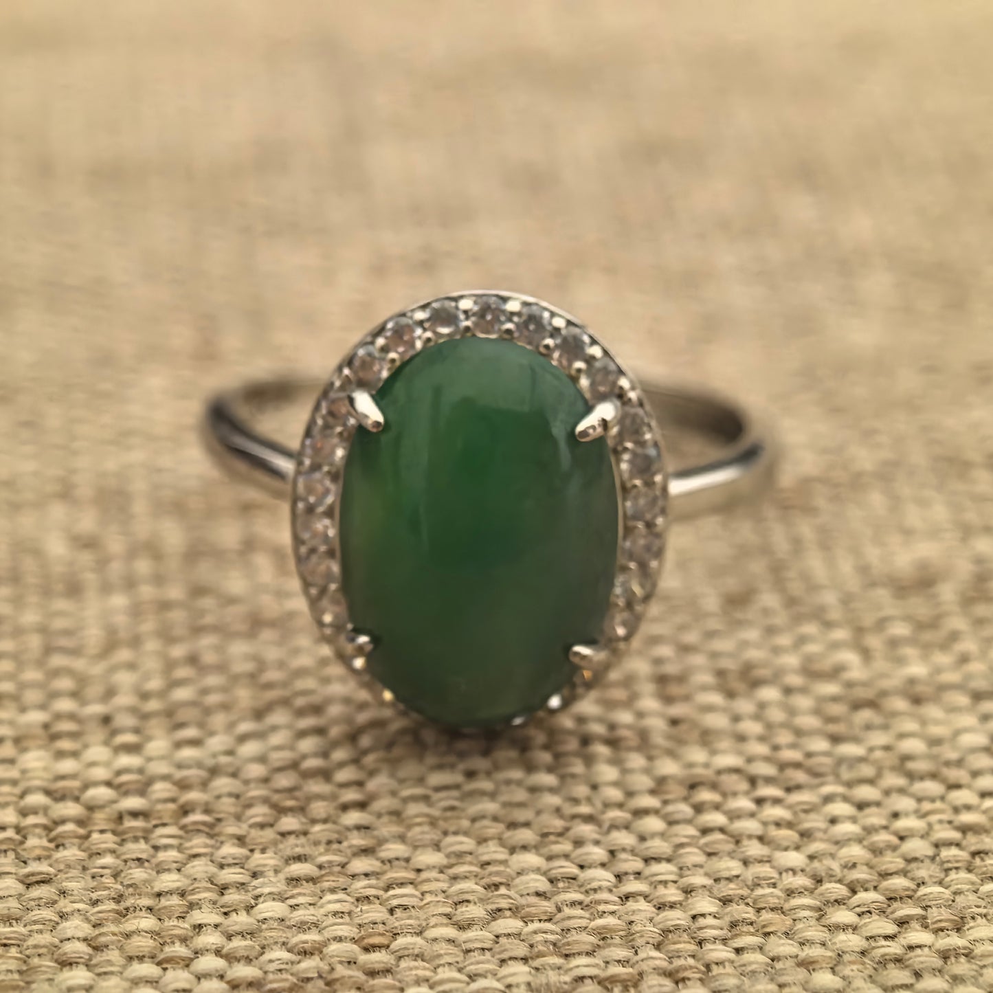 Natural Grade-A Silver-Set Glutinous Icy Oil-Green Jadeite Ring · Burmese Jadeite