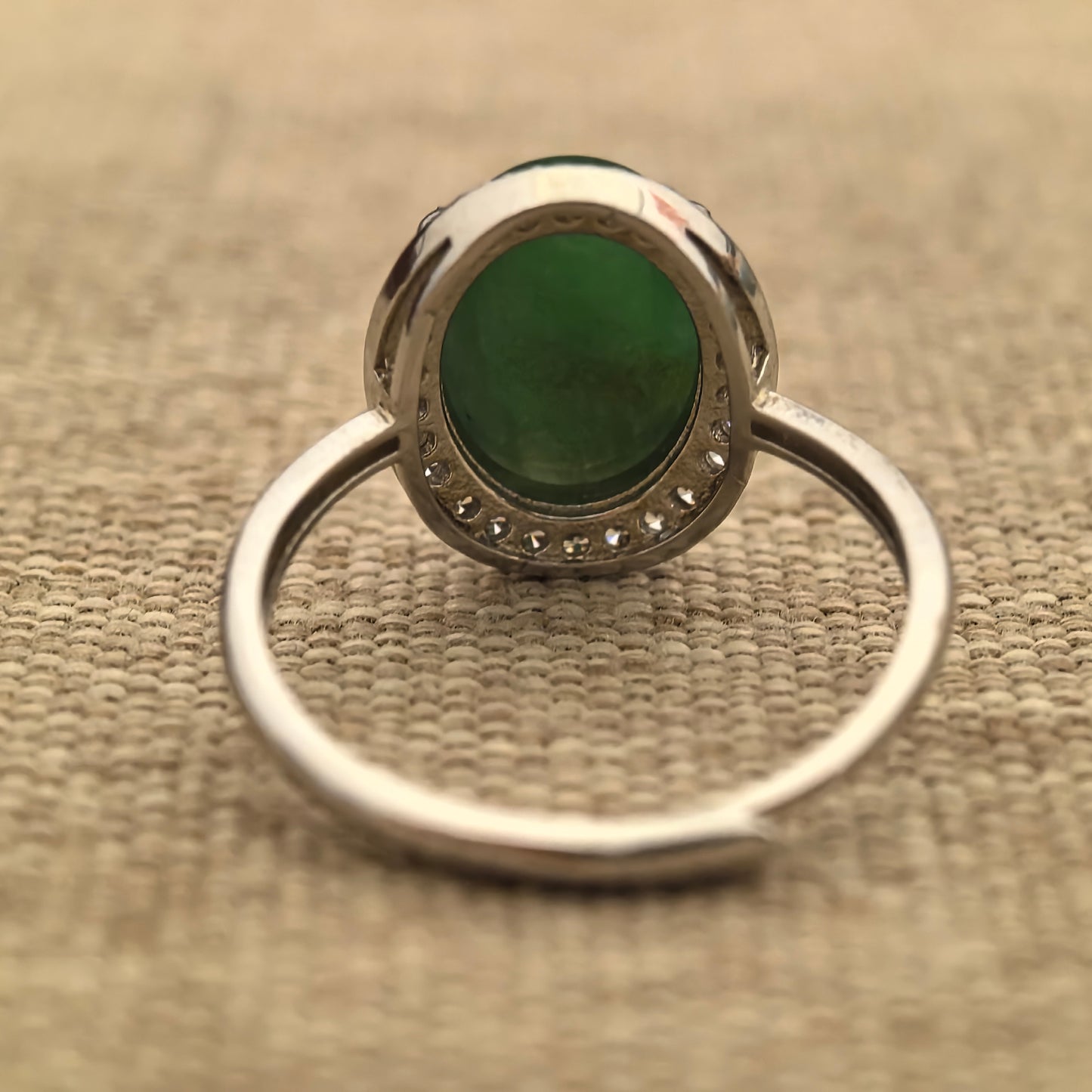 Natural Grade-A Silver-Set Glutinous Icy Oil-Green Jadeite Ring · Burmese Jadeite