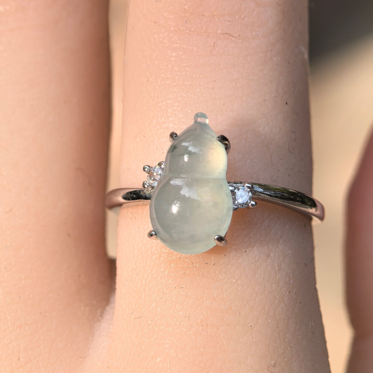Natural Grade-A Silver-Set Icy Glutinous Gourd (Hulu) Jadeite Ring · Burmese Jadeite