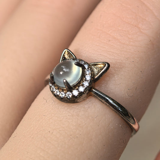 Natural Grade-A Silver-Set Icy White Cat Jadeite Ring · Burmese Jadeite