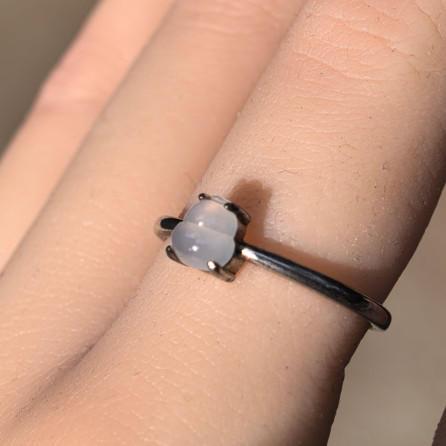 Natural Grade-A Silver-Set Glutinous Icy Hulu (Gourd) Jadeite Ring · Burmese Jadeite