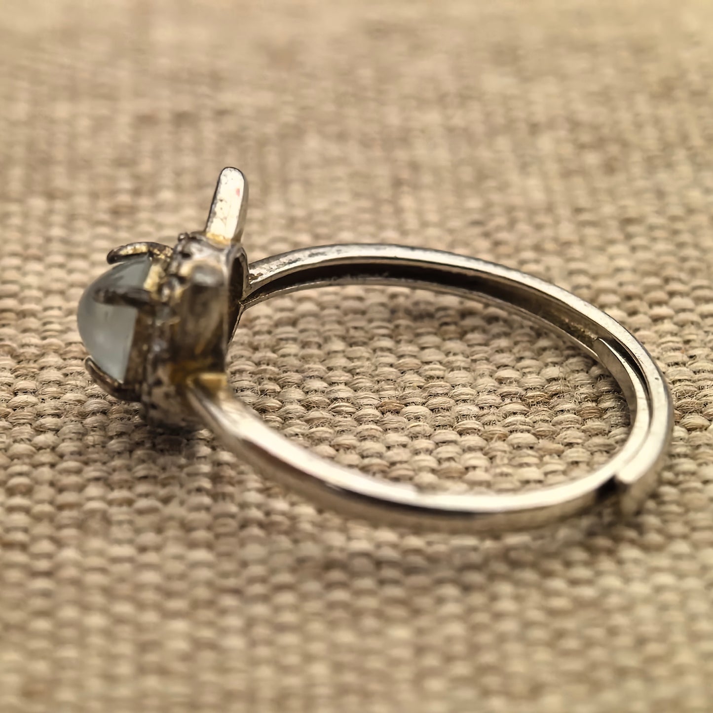 Natural Grade-A Silver-Set Icy White Cat Jadeite Ring · Burmese Jadeite