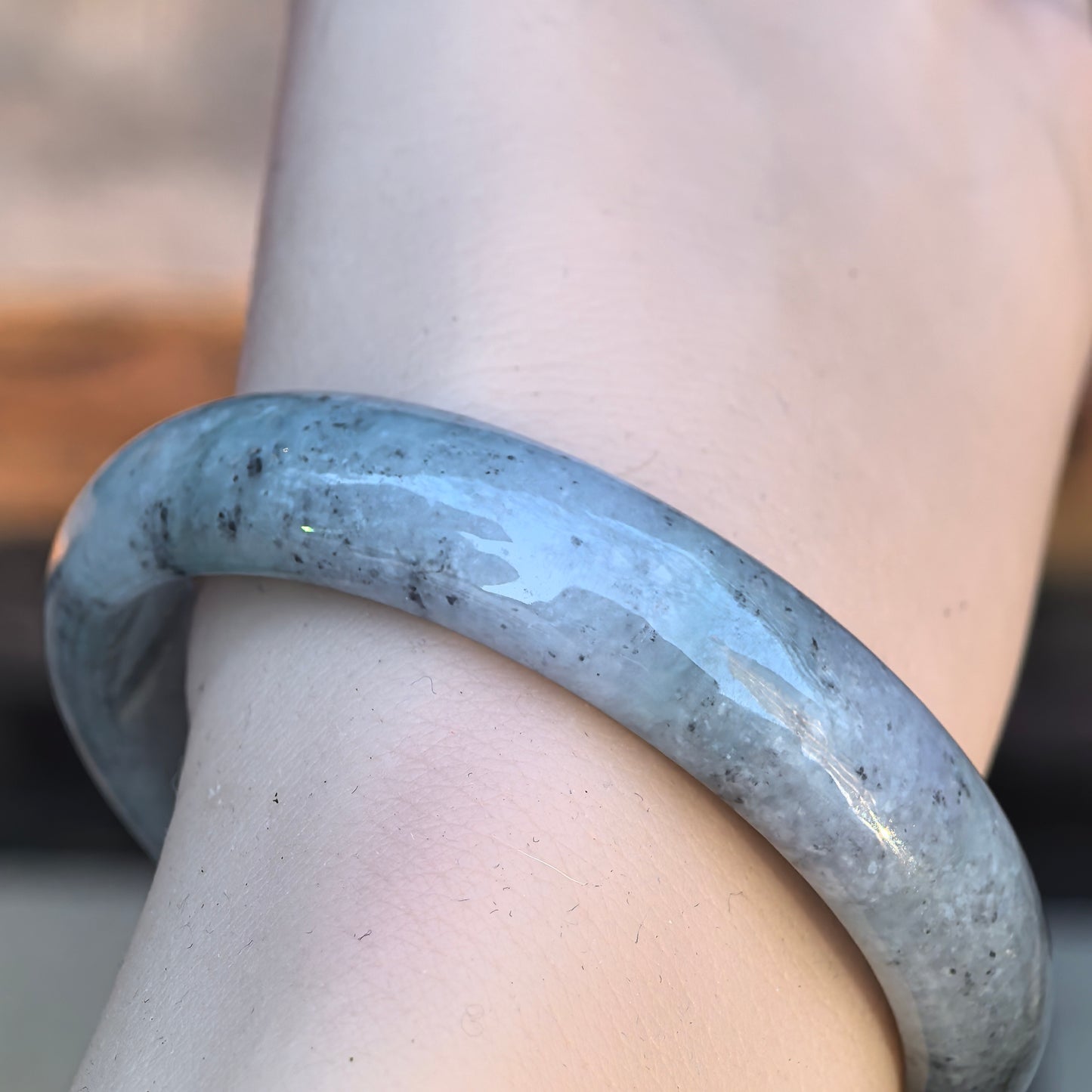 Natural Grade-A Glutinous Black-and-Ice D-Shape Jadeite Bangle · Burmese Jade 54.6mm