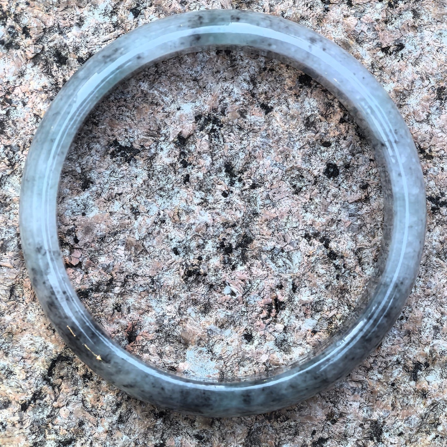 Natural Grade-A Glutinous Black-and-Ice D-Shape Jadeite Bangle · Burmese Jade 54.6mm