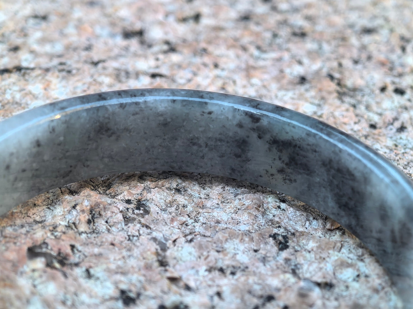 Natural Grade-A Glutinous Black-and-Ice D-Shape Jadeite Bangle · Burmese Jade 54.6mm