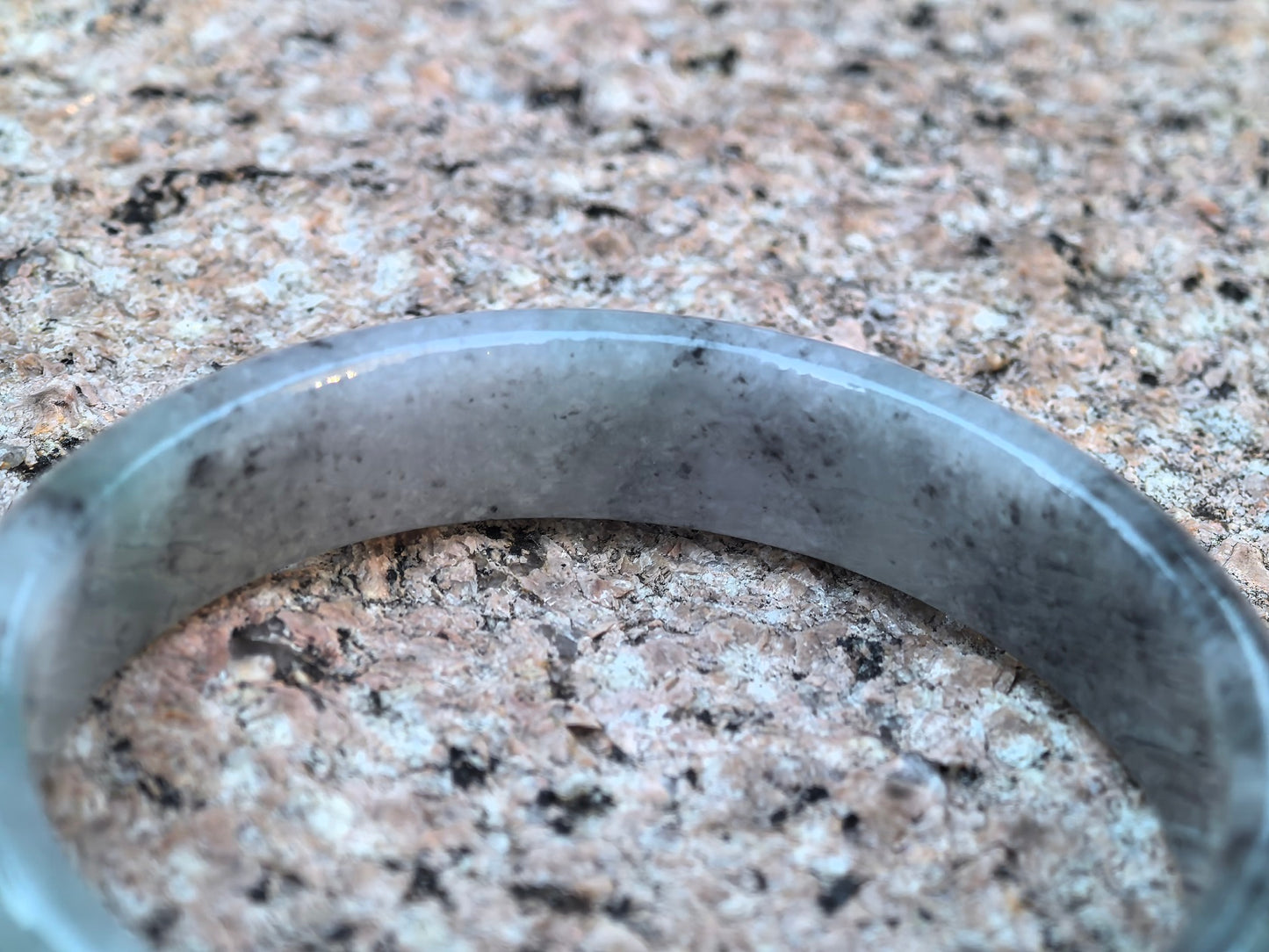 Natural Grade-A Glutinous Black-and-Ice D-Shape Jadeite Bangle · Burmese Jade 54.6mm