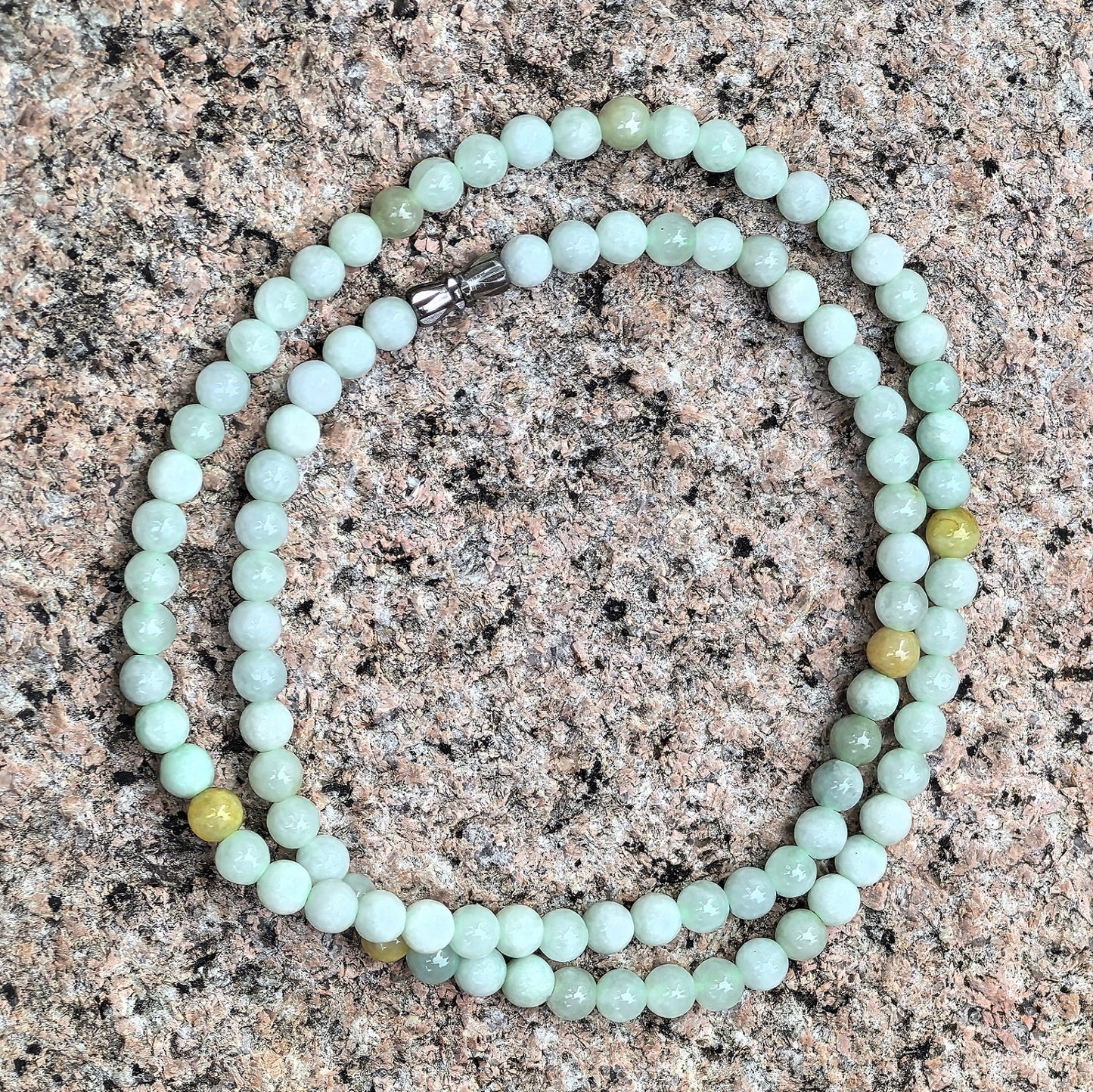 Natural Grade-A Jadeite Glutinous Light Green Bead Multi-Wrap Strand · Burmese Jade 5,8mm