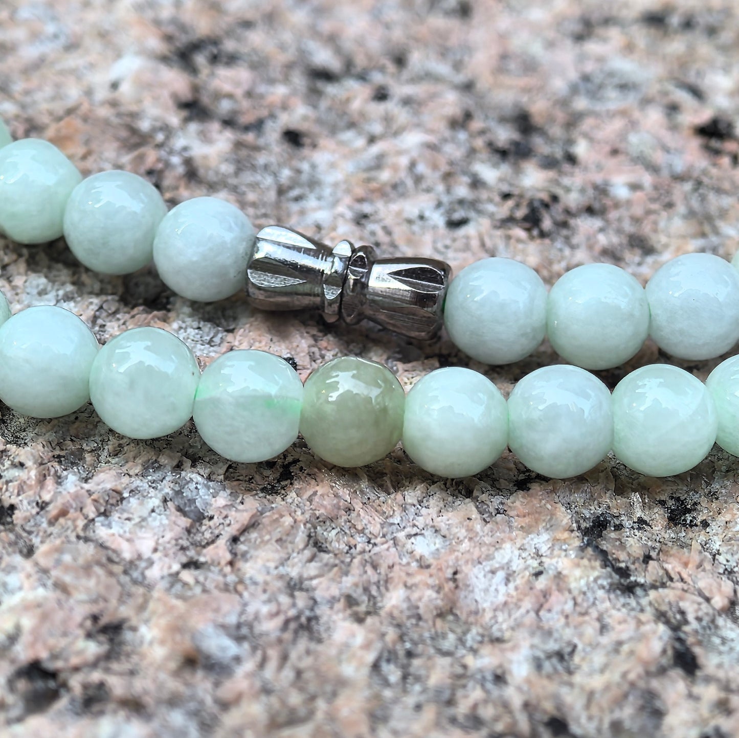 Natural Grade-A Jadeite Glutinous Light Green Bead Multi-Wrap Strand · Burmese Jade 5,8mm