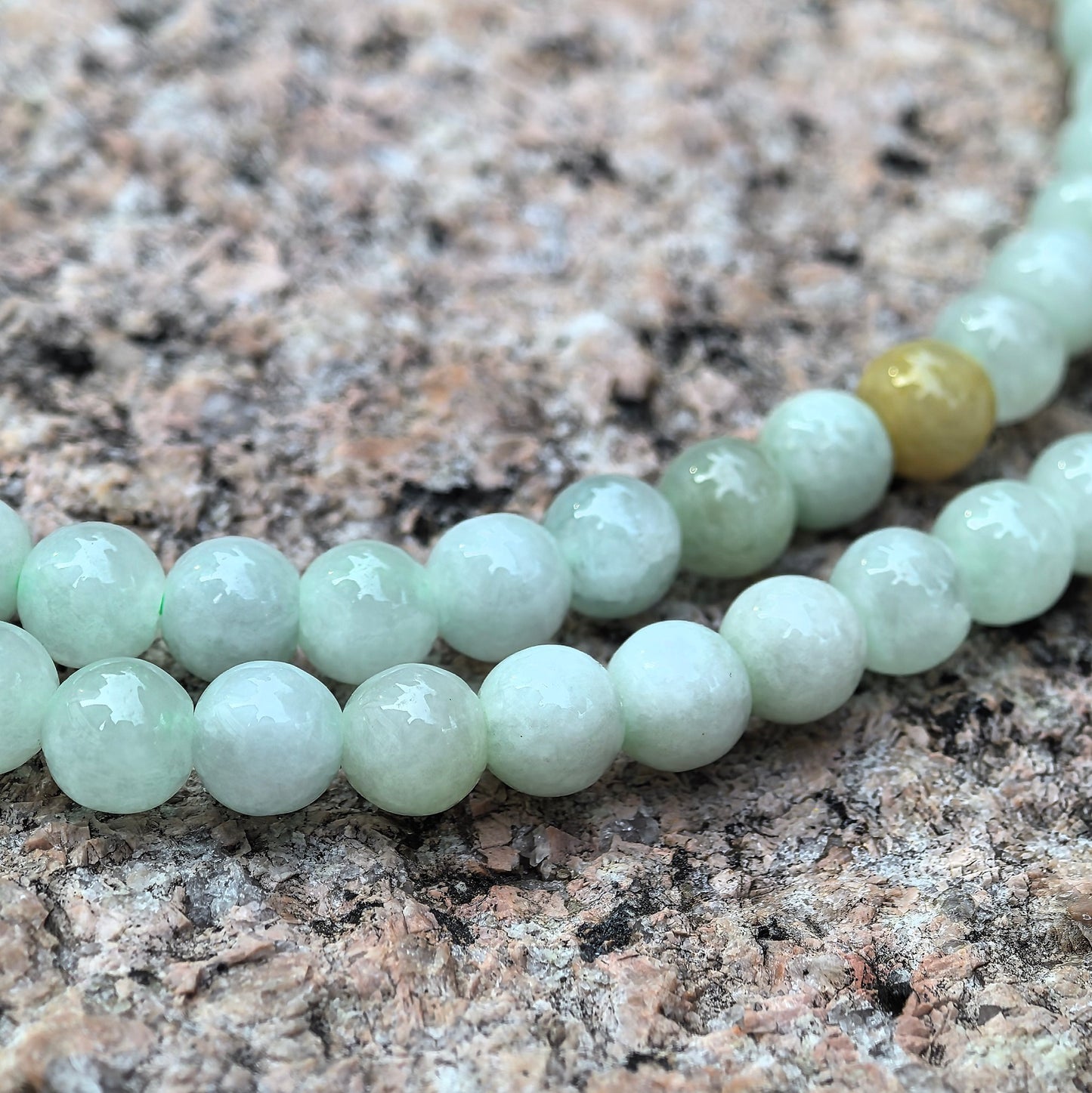 Natural Grade-A Jadeite Glutinous Light Green Bead Multi-Wrap Strand · Burmese Jade 5,8mm