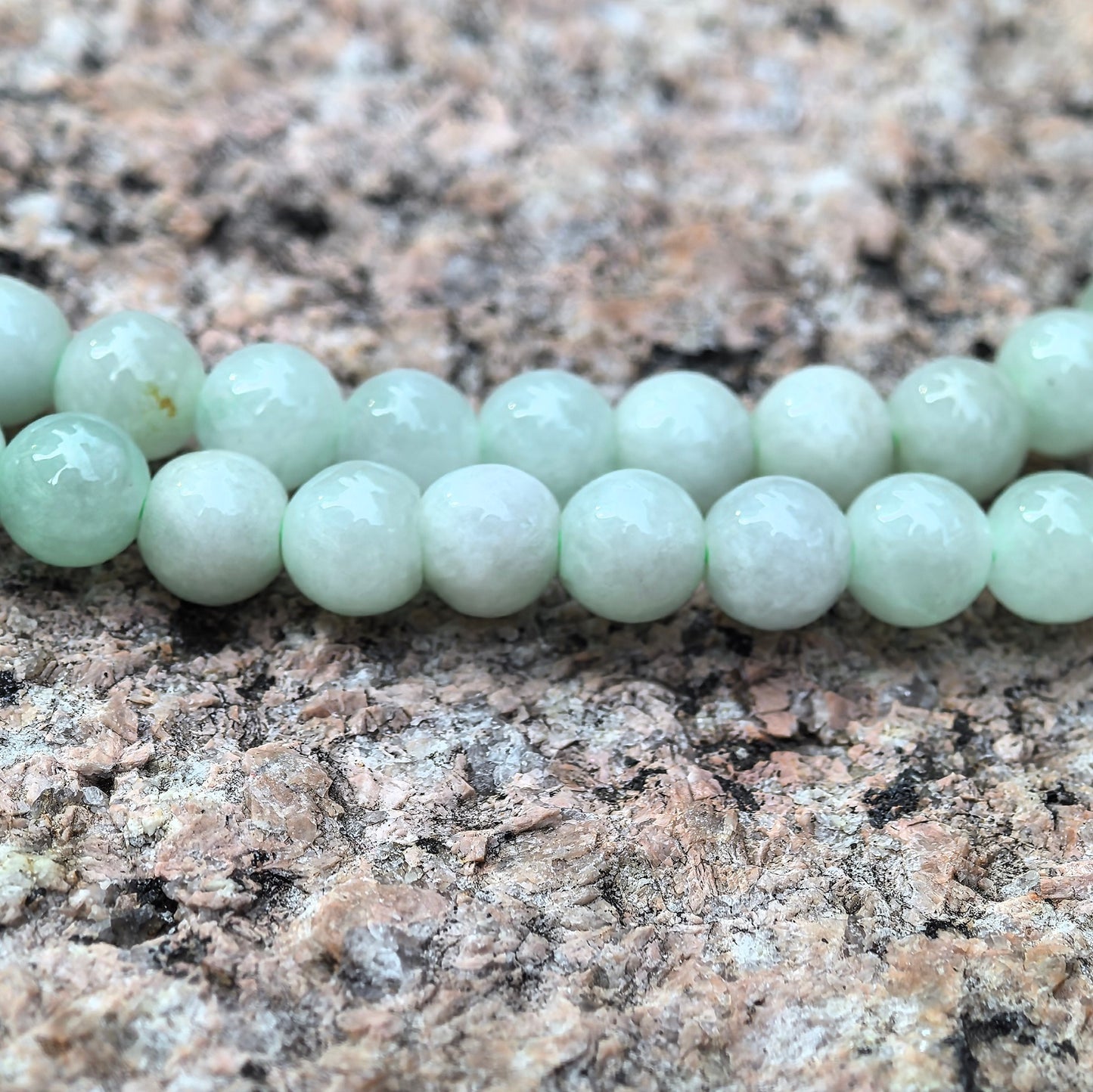 Natural Grade-A Jadeite Glutinous Light Green Bead Multi-Wrap Strand · Burmese Jade 5,8mm