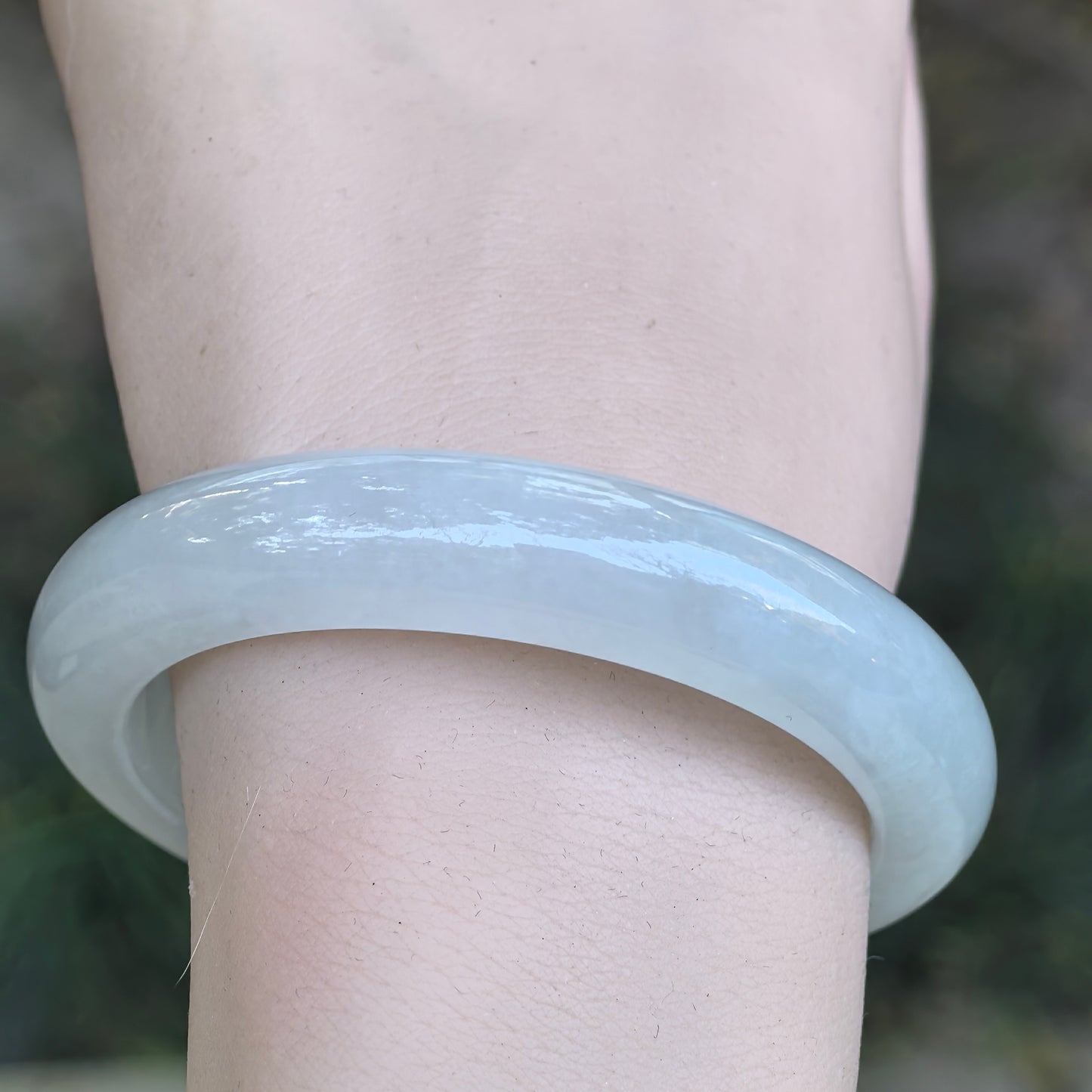 Natural Grade-A Jadeite Glutinous Icy White Classic D-shape Bangle · Burmese Jade