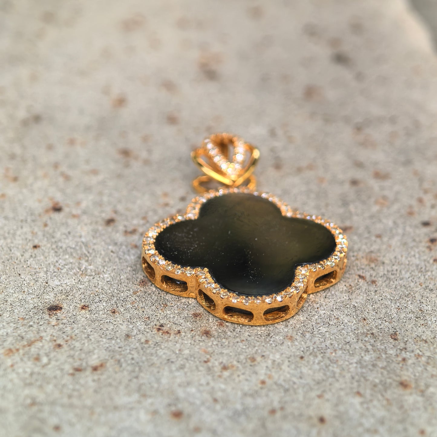 Natural Grade-A 18K Gold-Set Ink Jadeite Four-Leaf Clover Pendant · Burmese Jade