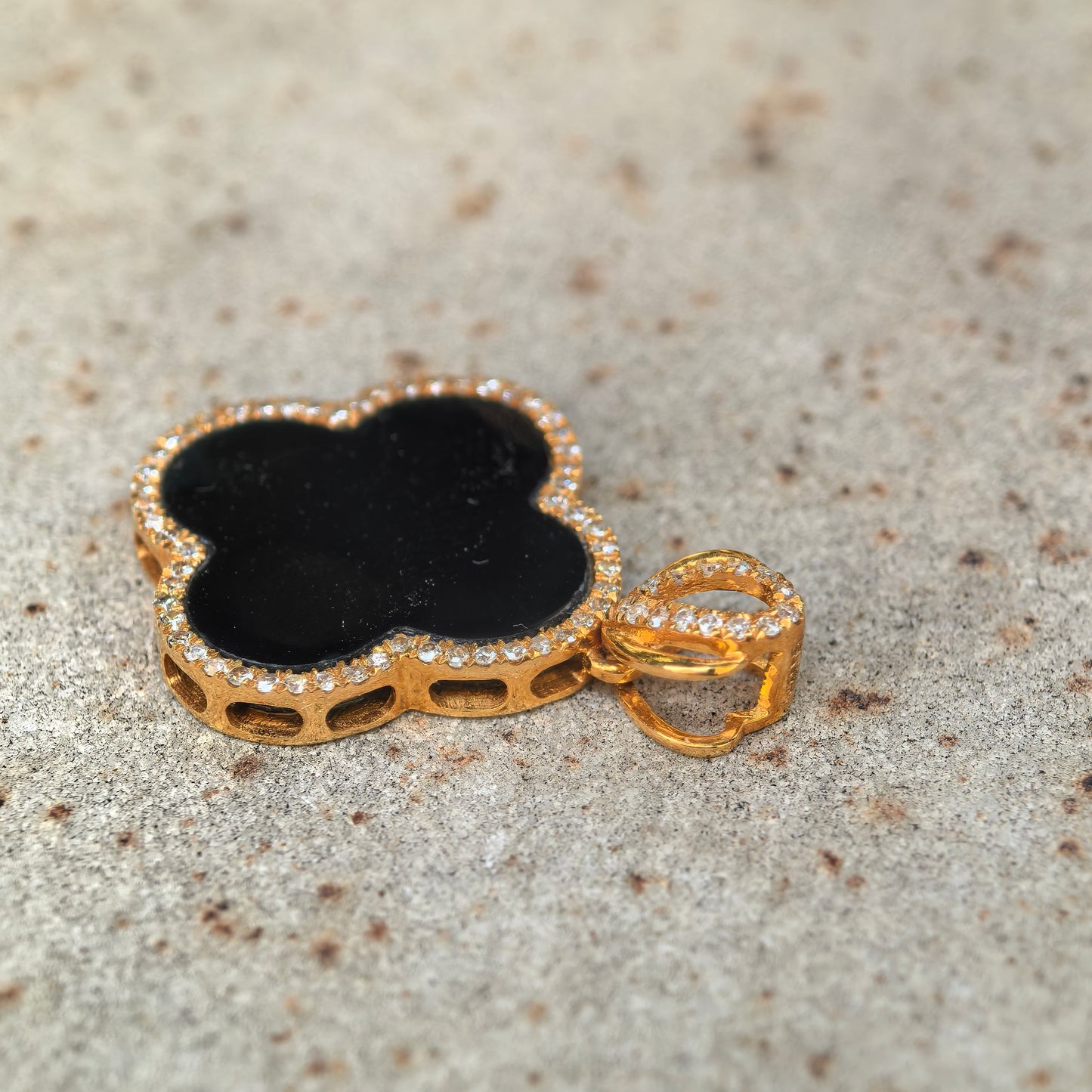 Natural Grade-A 18K Gold-Set Ink Jadeite Four-Leaf Clover Pendant · Burmese Jade