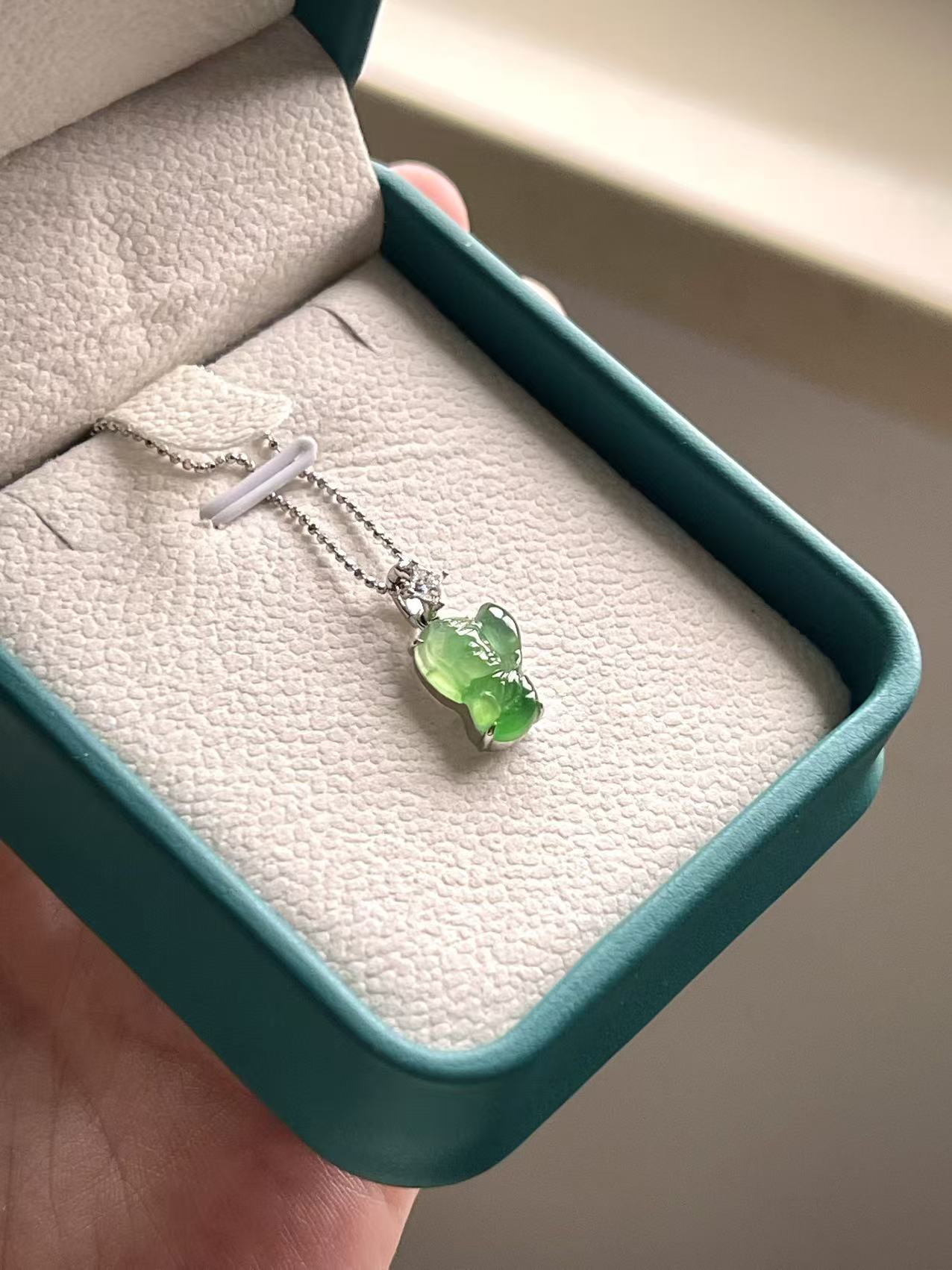 Natural Agarwood and Jadeite Beaded Bracelet – Burmese Jade Multicolor Beads with Green Buddha Pendant